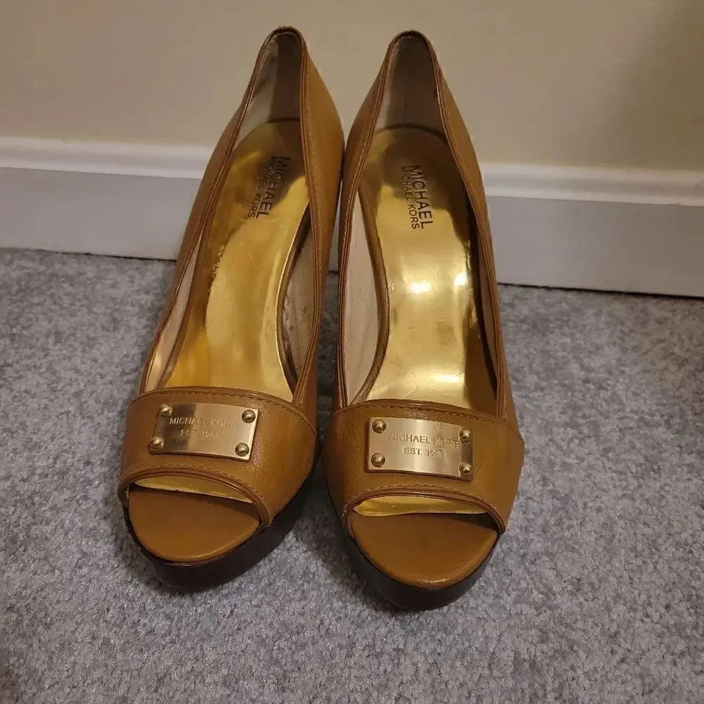 Micheal Kors Camel colored open toe heels